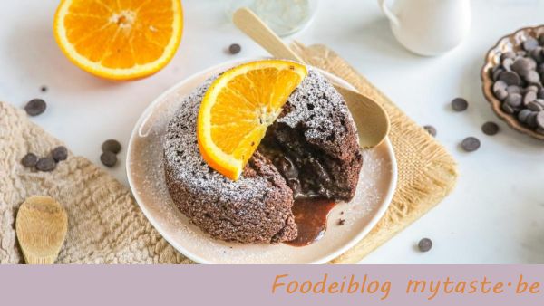 Vegan lava cake met chocolade en sinaasappel